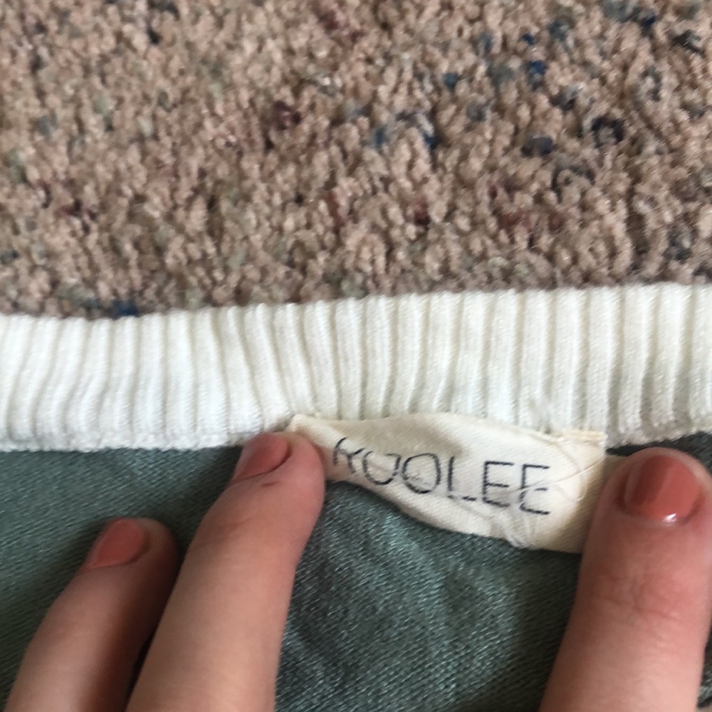 Color block sweater - Picture 2 of 3